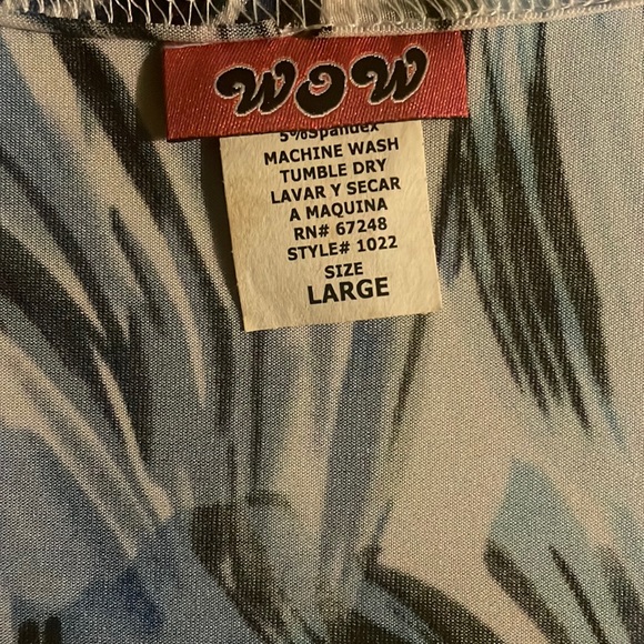 Blue Floral Stretch Top ๐ - Picture 5 of 6